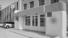 Вход в новое здание служб ГИБДД в Карасуке. Фото Марины ЛУПЕЙКЕНЕ.