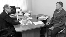Василий Юрченко поддержал инициативу общественников по восстановлению техники времен Великой Отечественной войны. Фото Марины ЛУПЕЙКЕНЕ