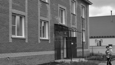 Несколько многоквартирных домов из кирпича для молодых специалистов, ветеранов, детей-сирот, а также расселяемых из ветхого и аварийного жилья сдали в Краснозёрском. Фото Юлии НАЗАРЕНКО