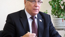 Виктор КОСОУРОВ: «Мы будем на постоянной основе вести мониторинг реализации закона и при необходимости готовы внести нужные изменения». Фото Михаила ПЕРМИНА