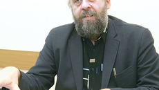Александр Ложкин. Фото Аркадия УВАРОВА