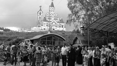 Храм-памятник в честь Новомучеников и Исповедников земли Русской.