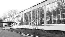 Дефицит мест в школах мегаполиса нарастает с каждым годом — параллели первоклассников в новых микрорайонах расширяются до шести, а местами и до девяти класс-комплектов. Фото из архива ИД «Советская Сибирь»