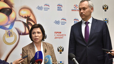 Ирина Роднина: «Ведем речь о создании школьных спортивных клубов. Следующий шаг — создание школьных лиг». Фото с сайта правительства Новосибирской области; министерства физической культуры и спорта Новосибирской области