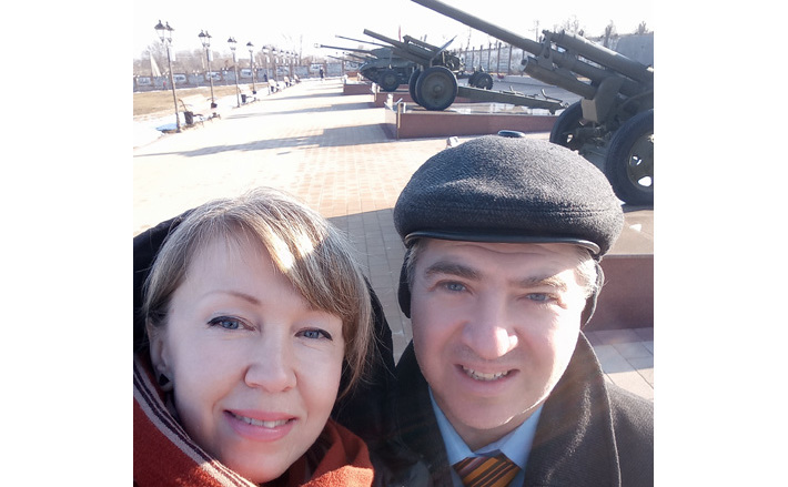 Павел Беккерман и Татьяна Ветринская — исполнители песни «На Барбашовом поле»