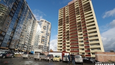 В 2020 году в эксплуатацию введены шесть проблемных объектов: дома на ул. Пролетарской, 271; пр. Дзержинского, 32; ул. Герцена, 1/1 (дом № 2), в пос. Приобский, а также корпуса № 1 и № 2 на ул. Серафимовича, 8, пополнившие этот список в последних числах декабря. Еще четыре долгостроя в регионе планируется завершить с участием ППК «Фонд». Фото из архива ИД «Советская Сибирь»