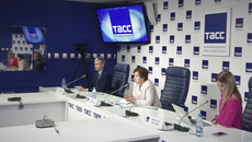 Программу «Технопрома-2021» презентовали заместитель губернатора Новосибирской области Ирина Мануйлова и министр науки
и инновационной политики региона Алексей Васильев. Фото: nso.ru