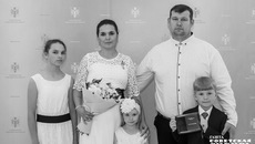 Многодетная семья Колесниковых на церемонию прибыла не в полном составе, но в истинном блеске. Гордость берет за таких родителей. С Днем защиты детей, мира и счастья вашим семьям! Фото: Андрей Заржецкий