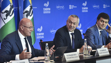 Дмитрий Чернышенко: «Основной акцент делается на выполнении поручений президента по созданию собственных инновационных разработок для предприятий и достижению технологического суверенитета». Фото: nso.ru