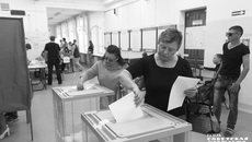 Бюллетени для голосования по двум округам на дополнительных выборах депутатов Законодательного собрания сегодня переданы в областной избирком. Фото: архив ИД «Советская Сибирь»