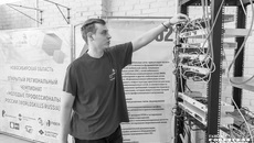 Третьекурсник Глеб Сычев прошел отбор и вошел в состав расширенной сборной Ворлдскиллс Россия. Фото: Андрей ЗАРЖЕЦКИЙ