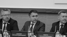 Председатель Совета депутатов города Новосибирска Дмитрий Асанцев (справа) и заместитель председателя Совета депутатов города Новосибирска Николай Тямин. Фото: Андрей Заржецкий