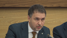 Дмитрий Асанцев считает, что в условиях, в которых находится сейчас государство, не нужно пышное празднование Нового года, даже несмотря на то, что Новосибирск в этом году — новогодняя столица России. Фото предоставлено пресс-службой Совета депутатов города Новосибирска