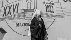 Архиерей процитировал Президента РФ, который заявил, что противниками России делается все возможное, чтобы перекроить сознание миллионов россиян, сделать то же самое, что было сделано на Украине, где внедрение в сознание народа псевдоценностей привело к тому, что на этой территории фактически возникла анти-Россия. Фото: Андрей Заржецкий