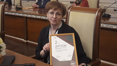 Татьяна Евгеньевна Зырянова убеждена, что осваивать современные технологии в любом возрасте не только можно, но и нужно. Это открывает новые возможности. Фото: Наталья Иванова