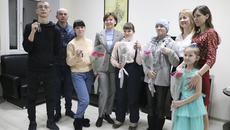 Дети-сироты из Новосибирского района получили ключи от квартир. Фото: nso.ru