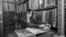 Обширная коллекция ценнейших старинных книг является гордостью научной библиотеки — в оцифрованном виде ее можно увидеть на сайте ГПНТБ. Фото: Андрей Заржецкий