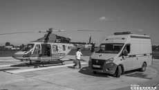 Сегодня санитарная авиация доставляет тяжелых пациентов из районов в Новосибирск. Когда в Карасуке создадут региональный сосудистый центр, больных с инфарктами и инсультами можно будет полноценно лечить на месте. Фото: Андрей Заржецкий