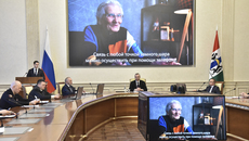 Губернатор Андрей Травников на заседании правительства региона поставил задачу не снижать темпов развития инфраструктуры связи. Фото: digit.nso.ru