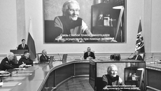 Губернатор Андрей Травников на заседании правительства региона поставил задачу не снижать темпов развития инфраструктуры связи. Фото: digit.nso.ru