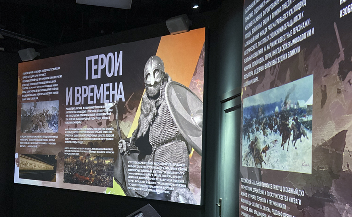 Мультимедийные парки «Россия — моя история» — это гигабайты истории одним касанием в 23 городах. Каждый парк — это увлекательное путешествие, авторские инсталляции, интерактивы и квесты. Выставку «Герои спецоперации» уже сегодня можно увидеть в новосибирском историческом парке по адресу: улица В. Старощука, 24. Фото: Виктория Бачина