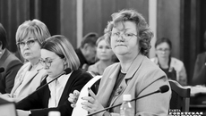 Министр труда и социального развития региона Елена Бахарева убеждена: в области созданы все условия для трудоустройства, и если человек действительно заинтересован в том, чтобы найти работу, он ее обязательно найдет. Фото: Андрей Заржецкий