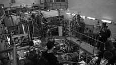 Одна из площадок Института ядерной физики СО РАН — именно здесь рождаются уникальные технологии, в том числе и для будущего СКИФа, который строят в Кольцово по нацпроекту «Наука и университеты». Фото предоставлено пресс-службой СО РАН