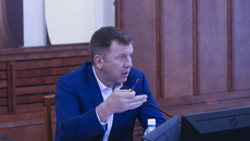 Депутат Дмитрий Козловский: «Ситуация по исполнению наказов хорошая, надеемся на высокие темпы в дальнейшем. Вопросы, над которыми предстоит работать, тоже есть». Фото: zsnso.ru