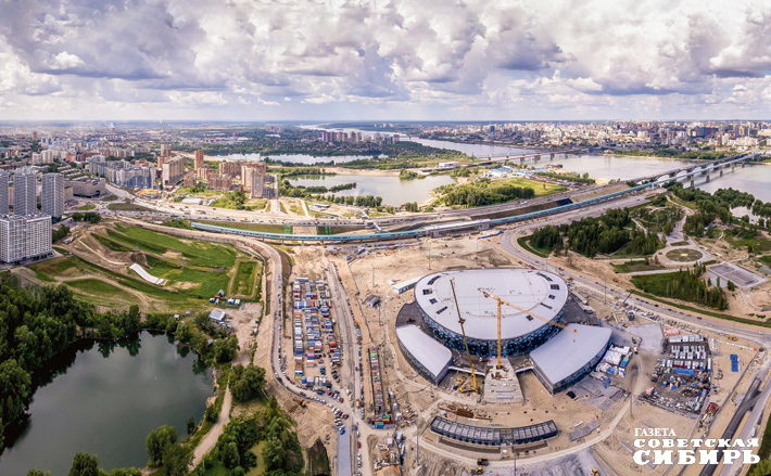 Возле ЛДС еще предстоит построить более 600 метров дороги, оборудовать тротуары и места для партерного и обычного газона, укрепить откосы земляных сооружений и провести пусконаладочные и приемо-сдаточные работы. Фото: архив ИД «Советская сибирь»