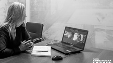 Момент интервью с Ростиславом Антоновым. Фото: Андрей Заржецкий