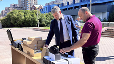 Работа по оказанию всесторонней помощи воинским подразделениям ведется по поручению губернатора Андрея Травникова. Фото:nso.ru