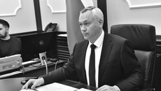 Личные приемы в онлайн-режиме позволяют землякам поговорить с главой региона, не затрачивая времени и средств на дорогу в областной центр. Фото: Общественная приемная губернатора Новосибирской области