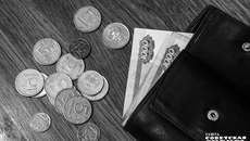 Жизнь поворачивается к нам по-разному, один из выходов из ситуации — обанкротство физлица, которое теперь возможно при накопленных долгах до одного миллиона рублей. Фото: архив ИД «Советская Сибирь»