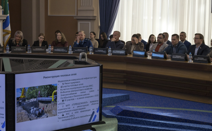 Горсовет обозначил 20 важных рекомендаций, которые мэрии предстоит реализовать в 2026 году. Фото: пресс-служба Совета депутатов города Новосибирска