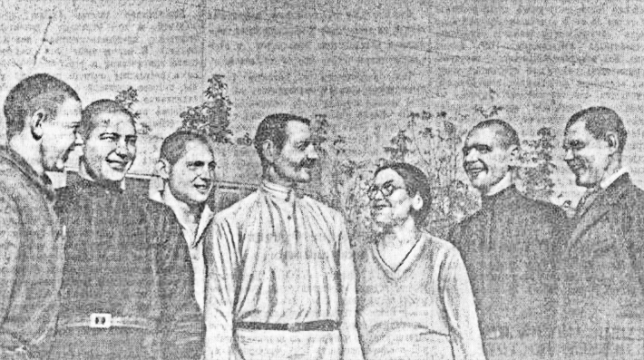 Семья патриотов Игнатовых: родители с сыновьями-танкистами. Фото: «Советская Сибирь» № 148 от 25 июня 1941 года
