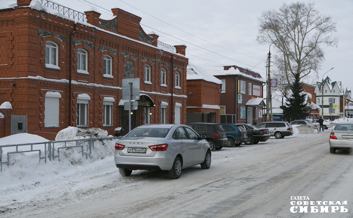 049-15-04_M.jpg