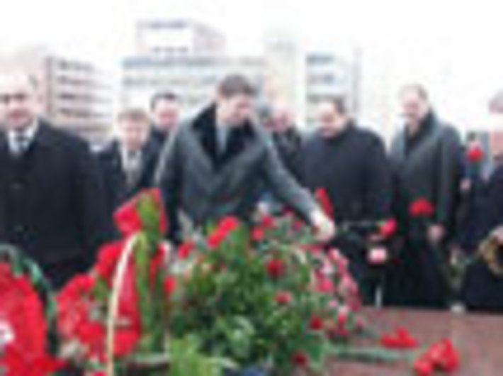 043-04.jpg