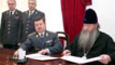 071-06.jpg
