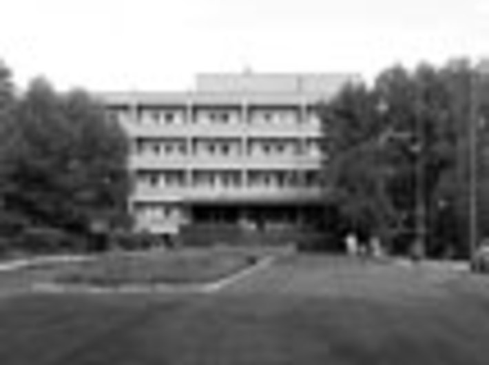 083-17.jpg