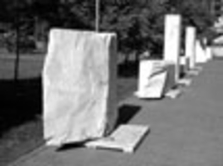 096-03.jpg