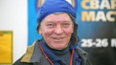 098-04.jpg