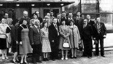 Олимпиада Ардашова (в первом ряду, третья справа).