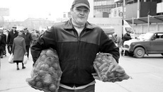 С сельхозярмарки домой.  Фото Бориса МОСКВИНА.