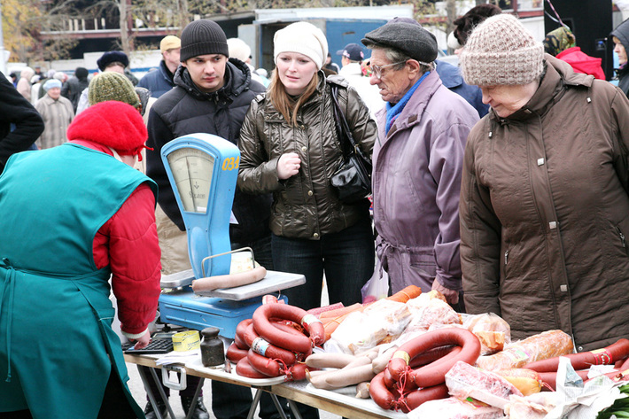 Так проходила в Новосибирске в один из дней октября городская ярмарка.
