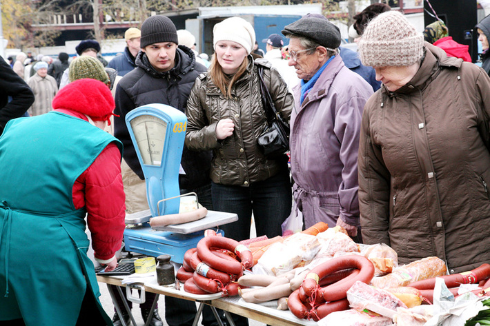 Сытный ряд. Фото Бориса МОСКВИНА.