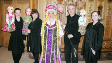 Исполнители Наталья Кузьмичевская, заслуженная артистка России Ольга Свириденко, Людмила Щелкачёва, заслуженный артист России Юрий Кондратьев и Ольга Елисеева.