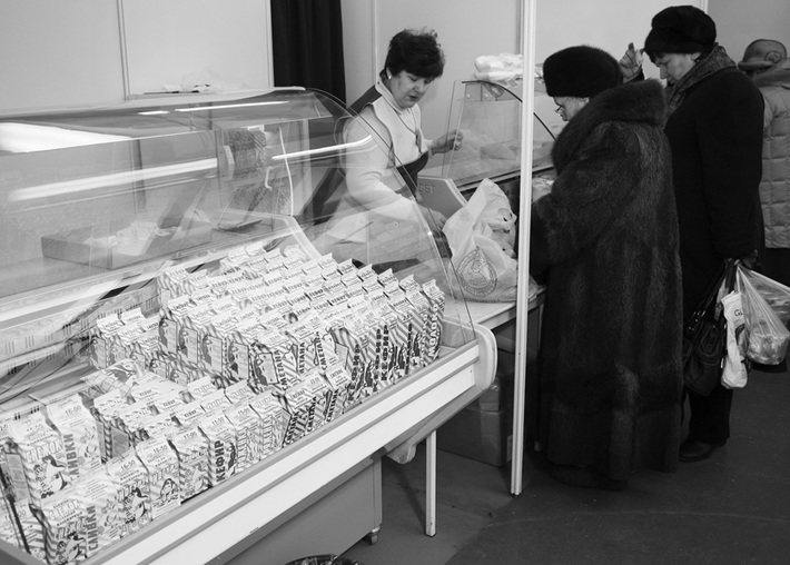 Ассортимент молочной продукции  удовлетворяет, а качество... не всегда.  Фото Бориса МОСКВИНА.