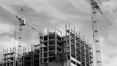 В строительстве главное — безопасность. Фото Андрея БАУЛИНА.