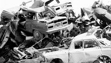 Программа утилизации старых автомобилей будет запущена в России с 8 марта.