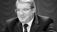 Виктор Толоконский выступает на состоявшейся вчера внеочередной XVIII конференции регионального отделения партии «Единая Россия».